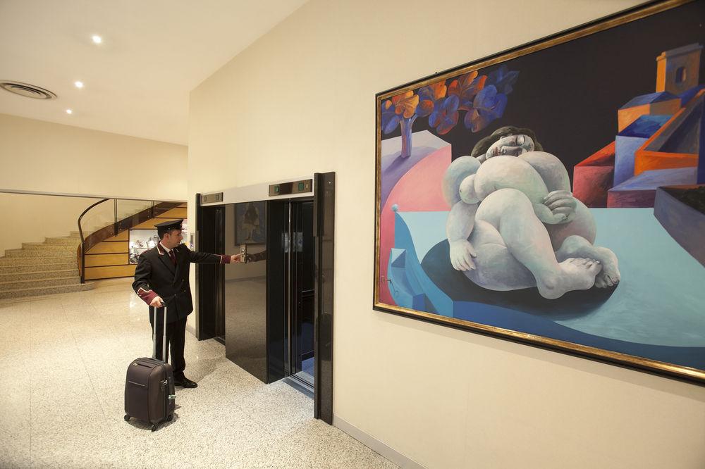 President - Vestas Hotels&resorts